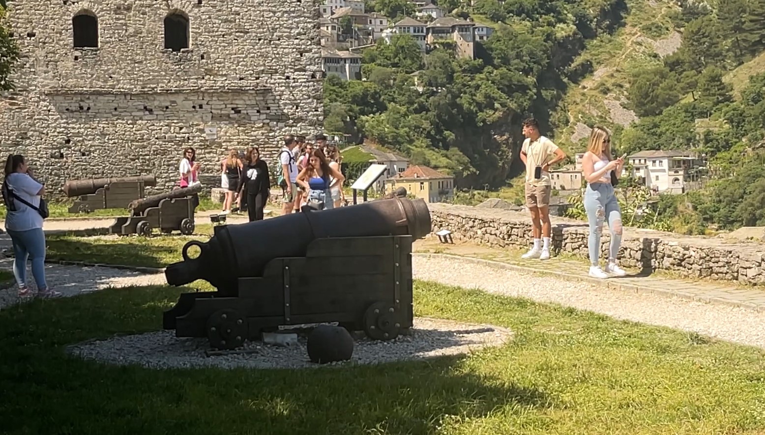 Rekord vizitorësh në maj, Kalaja e Gjirokastrës priti 30 mijë turistë