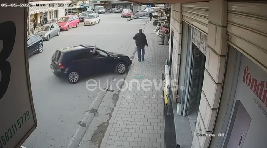 Pamje të rënda/ Momenti kur makina përplas efektivin e policisë në Peshkopi