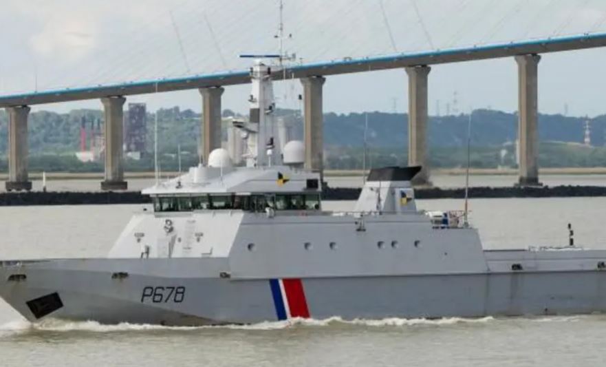 Franca sekuestron 1 anije britanike  kryente peshkim të paligjshëm në ujërat e tyre