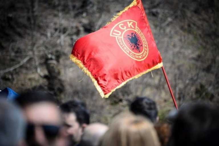 Veteranët e UÇK-së iu bëjnë thirrje protestuesve në Tiranë: Mos i keqpërdorni simbolet e UÇK-së