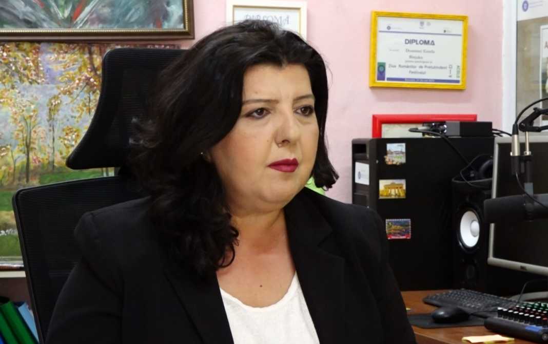 “Droga dixhitale” po dëmton të rinjtë, sociologia: Vajzat adoleshente më të prekura