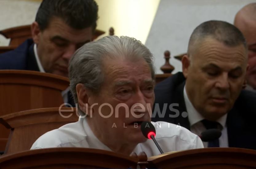 ‘’U zgjuan demonët”, Berisha: Pranoni Avokatin e Popullit, ta votojmë