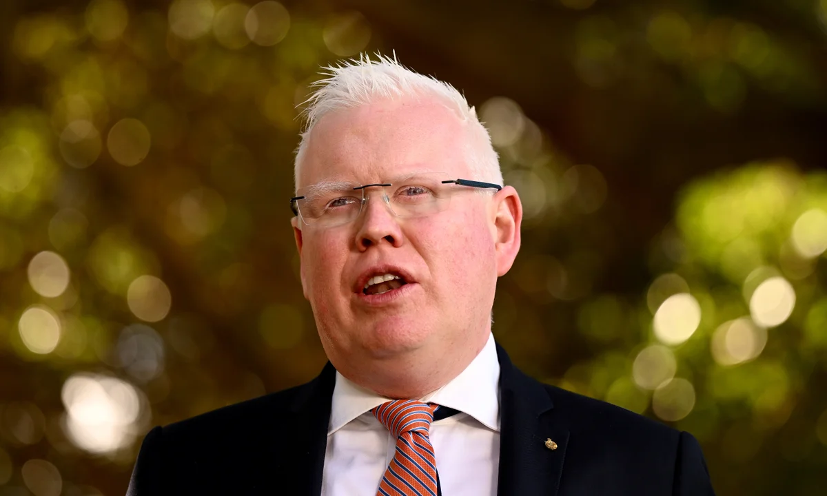 Deputeti australian Gareth Ward shpallet fajtor për përdhunim