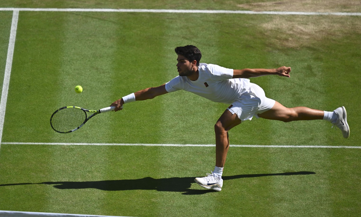 Finalja e Wimbledon në tenis/Alcaraz përballë me Sinner, spanjolli cilësohet favorit
