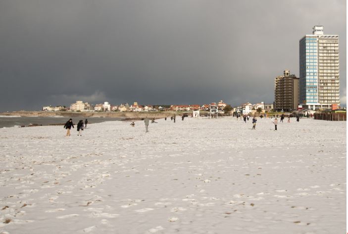 Evropa përballet me nxehtësi ekstreme, Argjentina nën valë e akullit deri -19°C