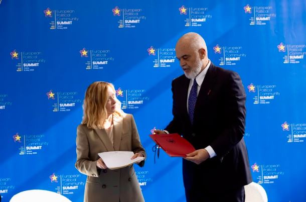Në fuqi marrëveshja Shqipëri-Itali për pensionet, Rama: Lehtësi për mijëra emigrantë