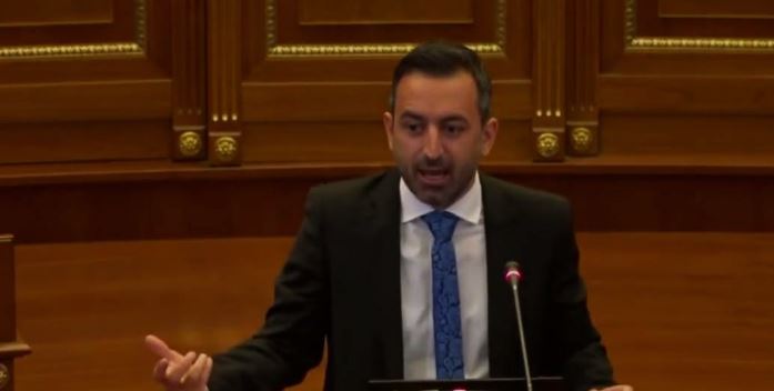 Dimal Basha “zgjidh” krizën politike në Kosovë: Qytetarët presin të jemi të bashkuar