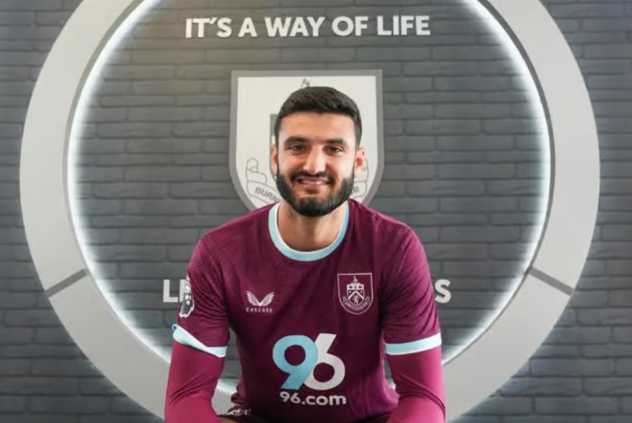 Debutimi i shumëpritur, Burnley i beson sulmin Armando Brojës ndaj Derby-t
