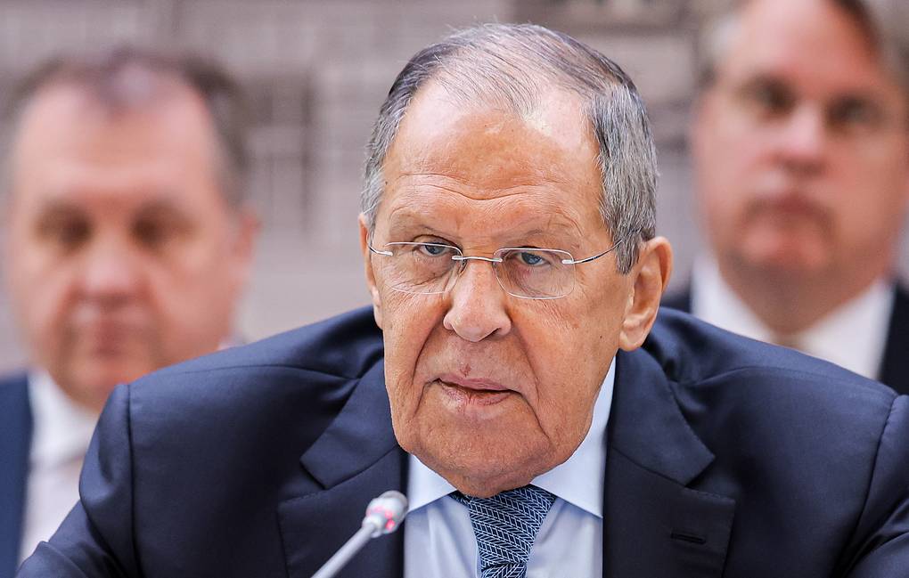 Lavrov  Rusia do të vazhdojë konsultimet me SHBA në për Ukrainën