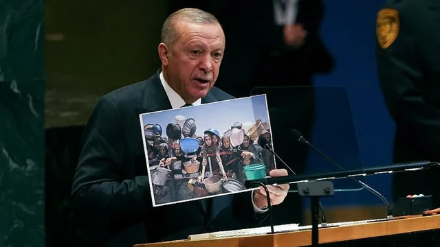 Erdogan me foton nga Gaza në seancën e OKB-së: Njerëzit nuk vriten vetëm me armë