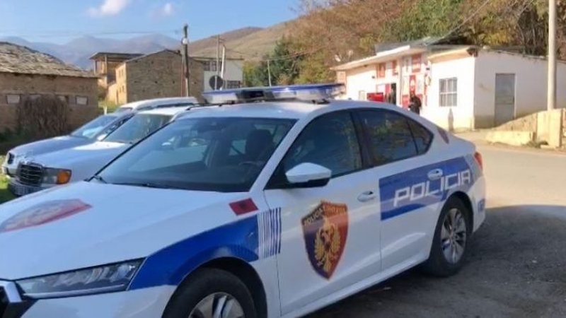 Pezullohet nga detyra polici në Gjirokastër, dyshohet për shpërdorim detyre