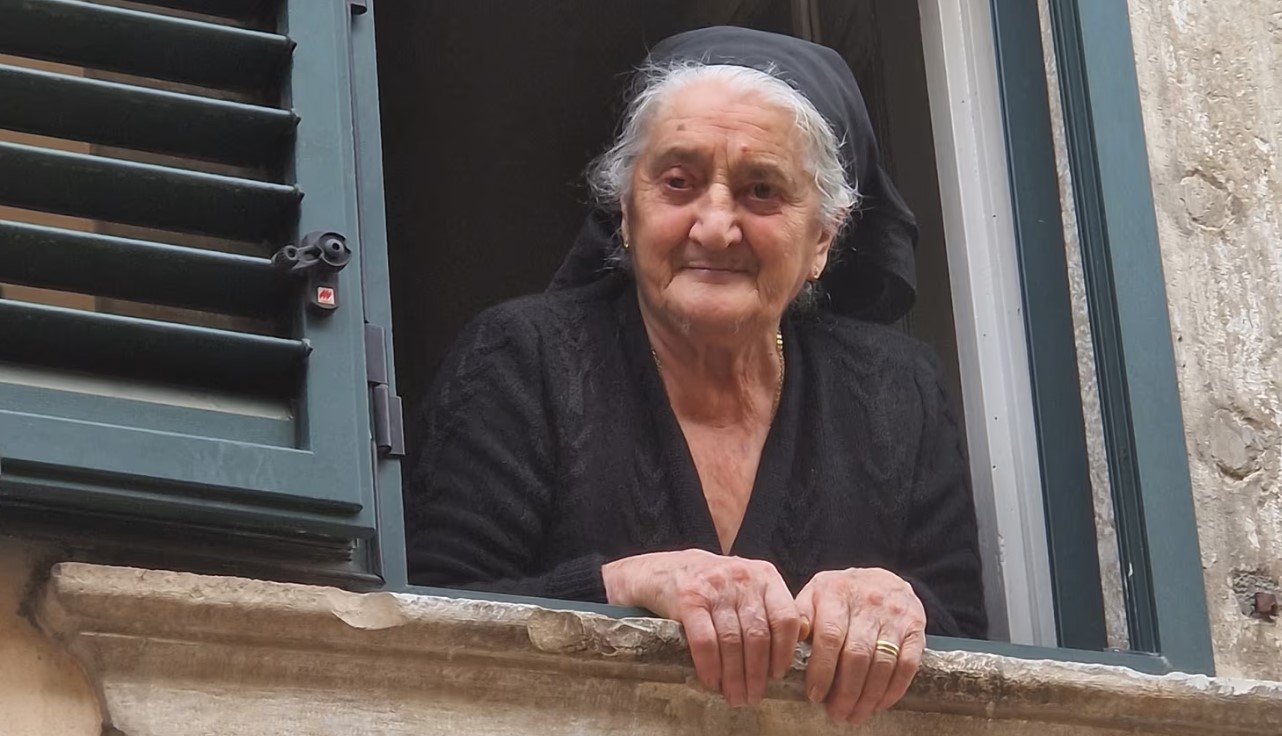  Nonna Margherita   pse 94 vjeçarja italiane u kthye në atraksion turistik