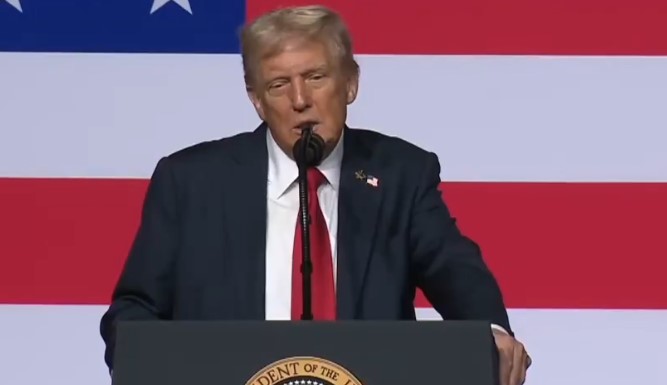 VIDEO/ “Je ti një tigër letre?”, Trump thumbon përsëri Putinin: Nuk dukesh mirë