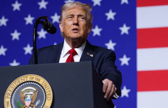 Trump fjalim para gjeneralëve: Amerika është e pushtuar nga brenda