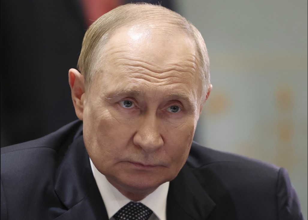 Samiti në Hungari  Polonia  Nëse Putin kalon hapësirën tonë ajrore do të arrestohet