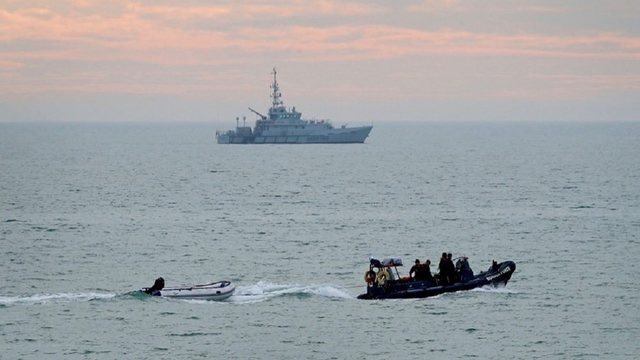 Nuk ndalen emigrantët: Mbi 1000 persona kalojnë kanalin anglez brenda ditës
