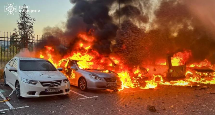 Rusia nisi një sulm masiv ajror ndaj Ukrainës, 3 të vrarë dhe 30 të plagosur