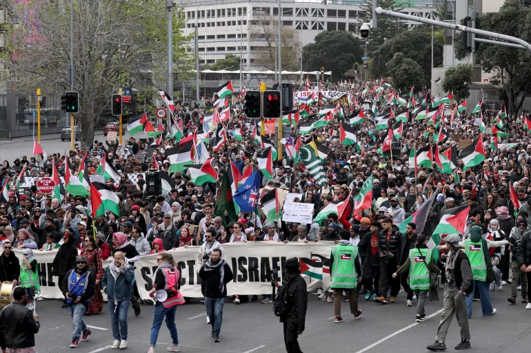 Mijëra pro palestinezë marshojnë në Zelandën e Re  Mos e normalizoni gjenocidin