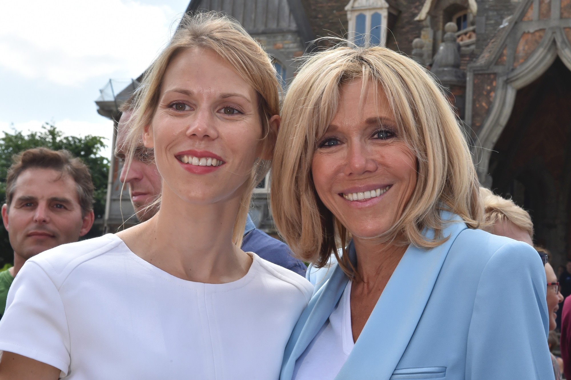 “Brigitte Macron është burrë”, vajza e saj: Lajmet i kanë përkeqësuar shëndetin