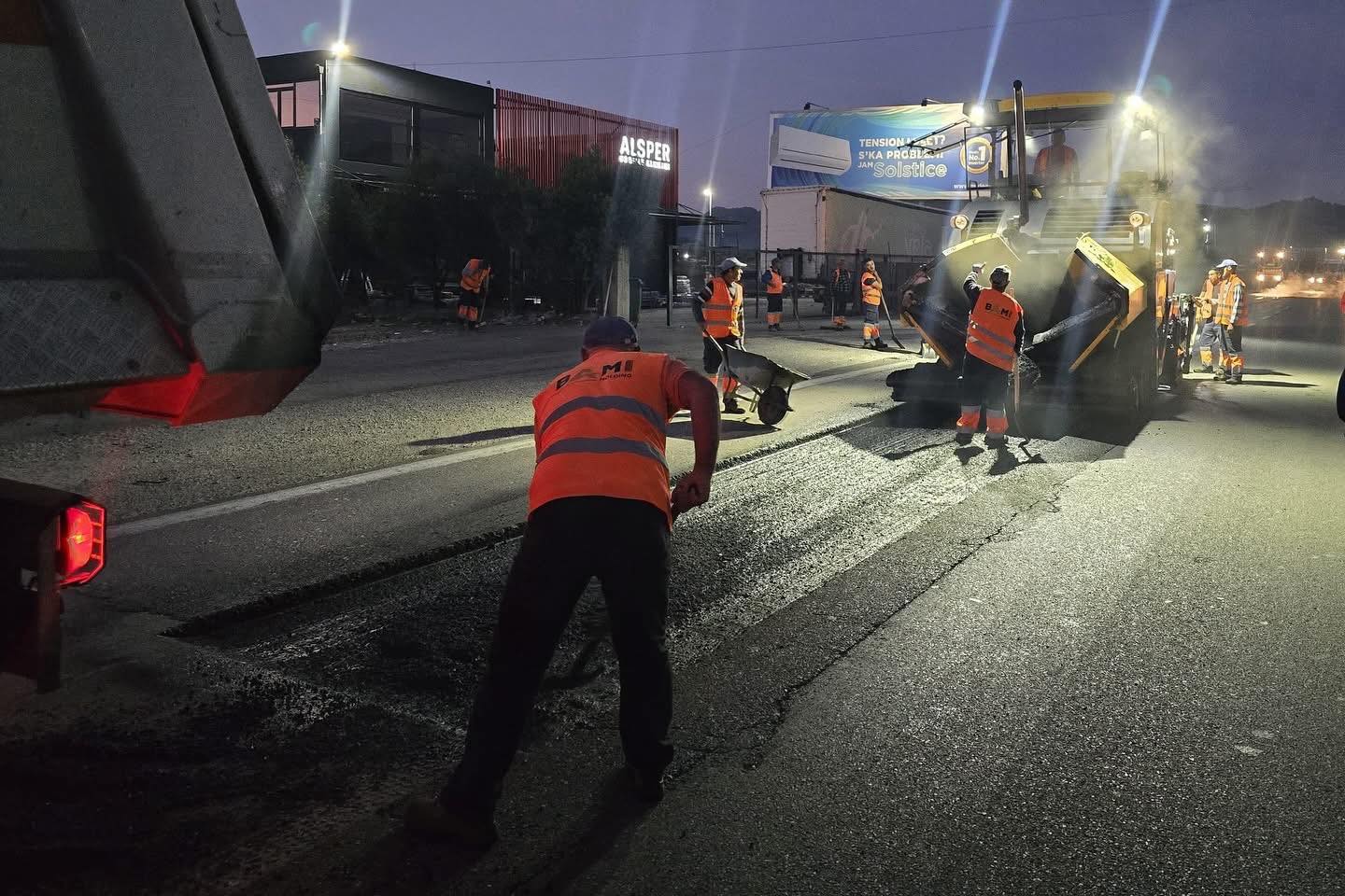 Punimet rehabilituese  dalin oraret e reja të bllokimit të autostradës Tiranë Durrës