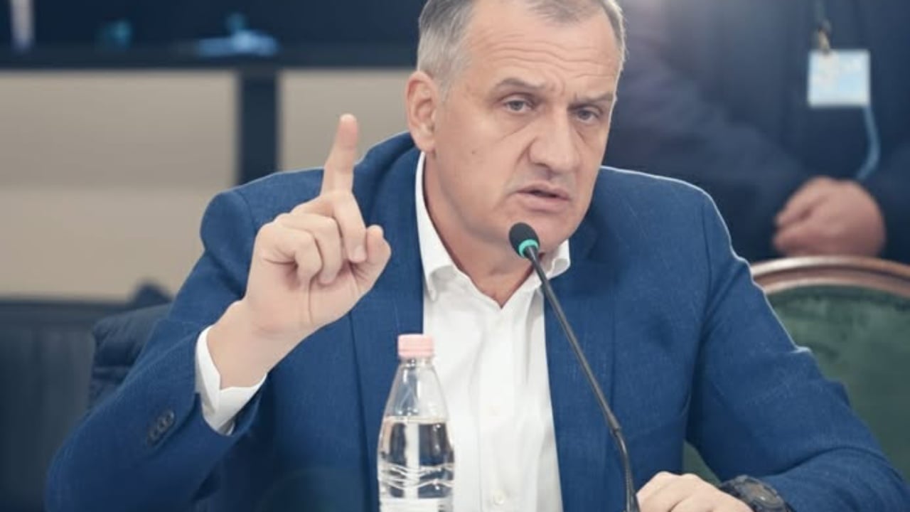 “Pavarësi pa llogaridhënie?” Ilir Beqaj reagon nga qelia, dërgon letër të hapur