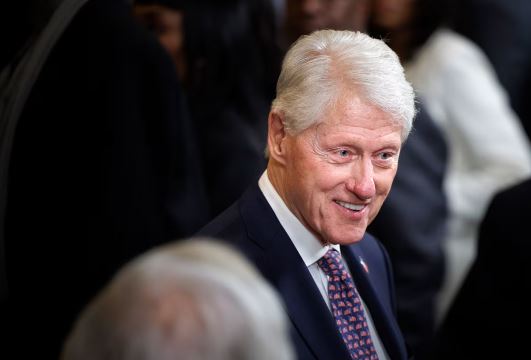 Bill Clinton vlerëson Trump për armëpushimin  Ka merita të mëdha