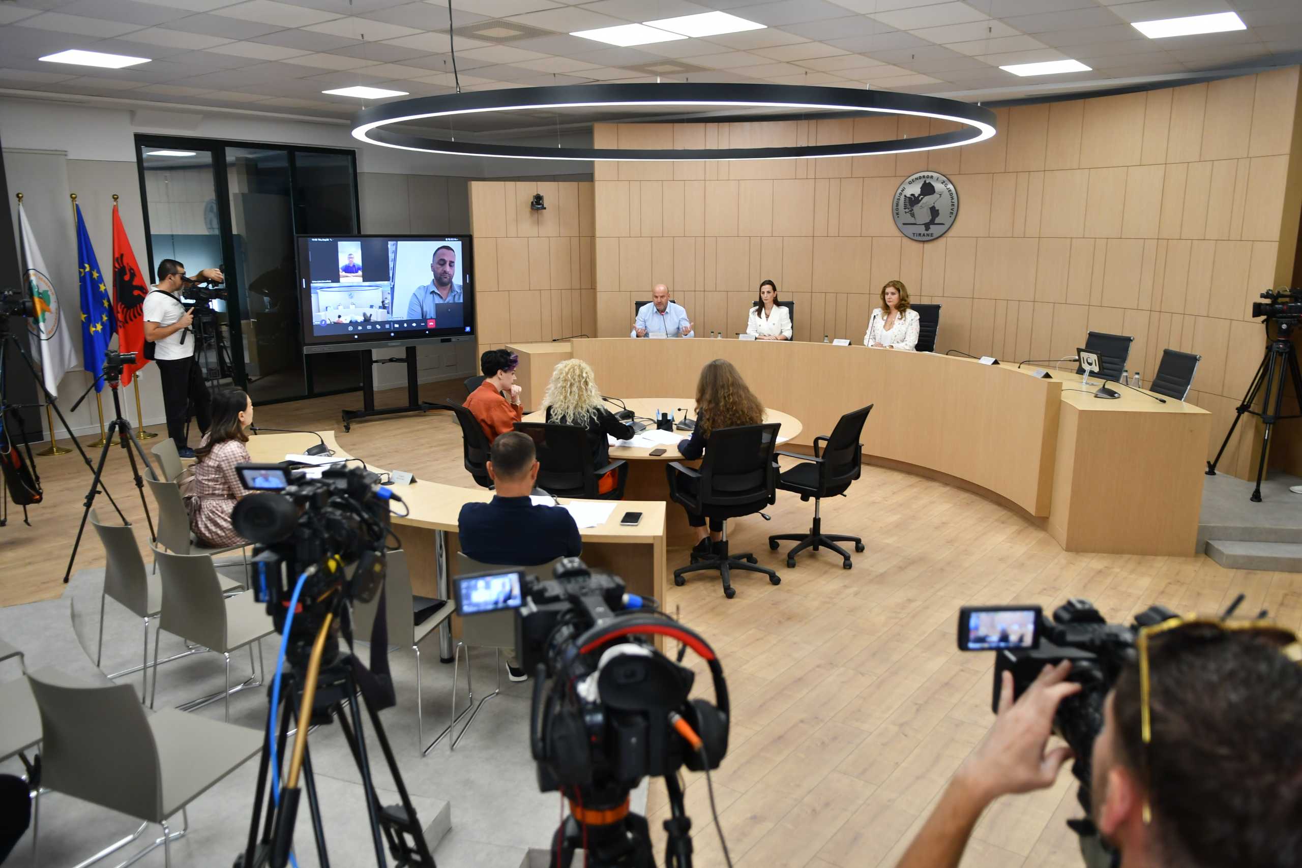 Depozitohen kandidaturat për kryetarin dhe anëtarët e Komisionit Rregullator në KQZ