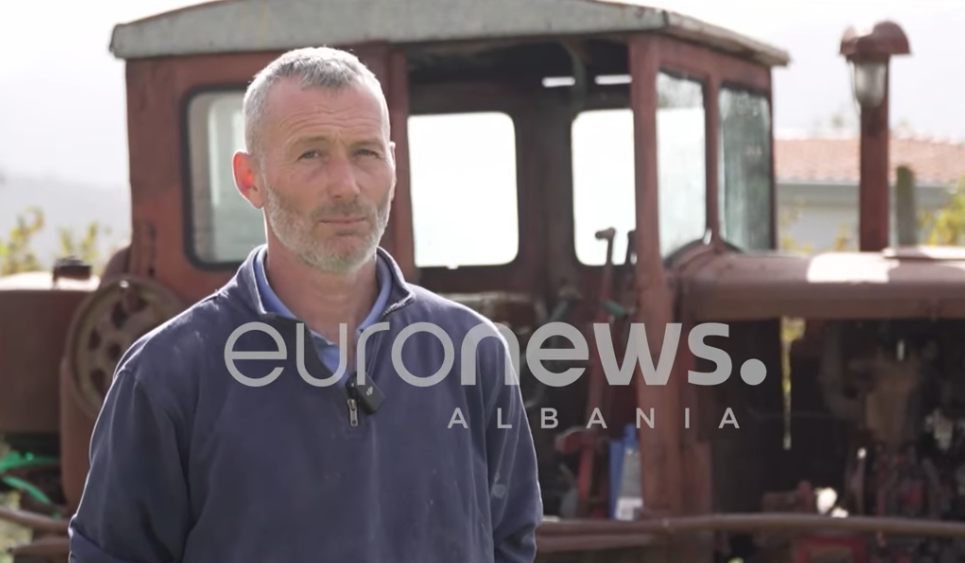 Një jetë mbi traktorin e komunizmit  banori nga Farka  Do ta ruaj sa të kem jetën