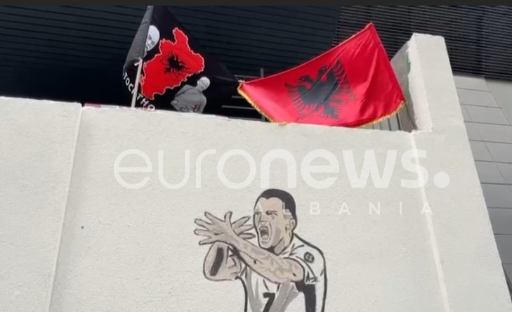 VIDEO  Muralja e parë për Rey Manajn  Mitrovica i thur lavdi pas golit ndaj Serbisë