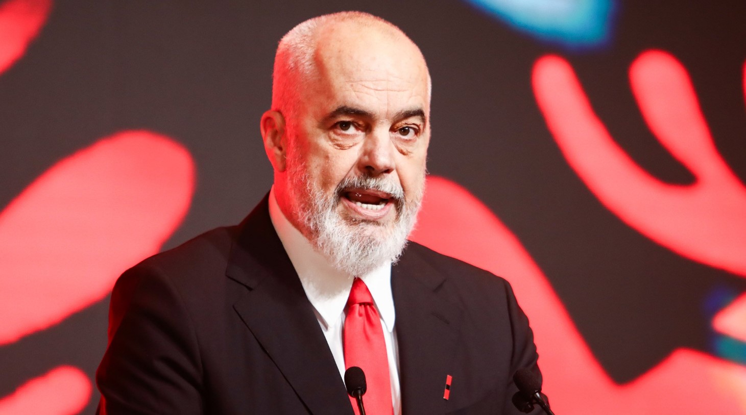 rama-per-gazeten-gjermane-duam-histori-dashurie-midis-arkitekteve-dhe-shqiperise