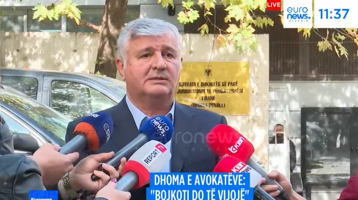 Bojkoti i avokatëve  Maks Haxhia  Prokuroria e Elbasanit nuk zbaton ligjin