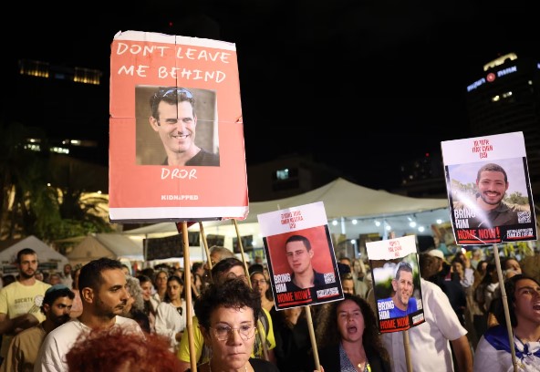 Hamasi do t’i dorëzojë sonte Izraelit trupat e dy pengjeve të tjerë