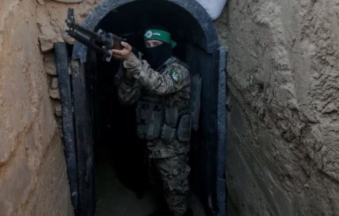 Izraeli zotohet se do t i shkatërrojë tunelet e Hamasit pasi të jenë liruar pengjet