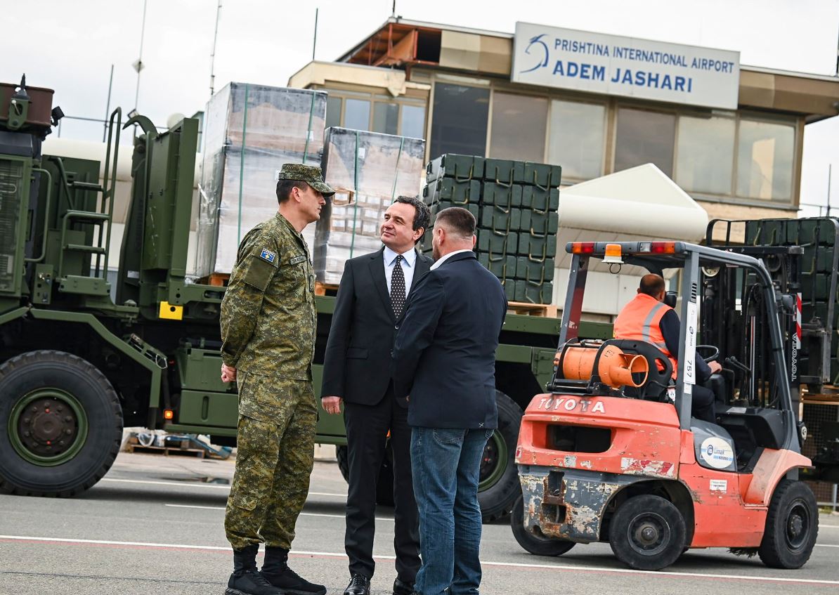 Kosova merr mijëra dronë kamikazë nga Turqia  reagon Vuçiç