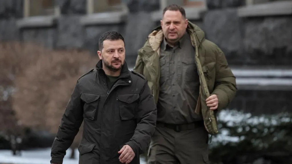 U akuzua për korrupsion, jep dorëheqjen shefi i kabinetit të Zelenskyt
