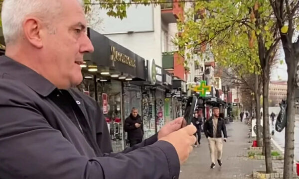 Sveçla replika me qytetarin: Simbolet e LDK nuk lejohen para qendrës së votimit