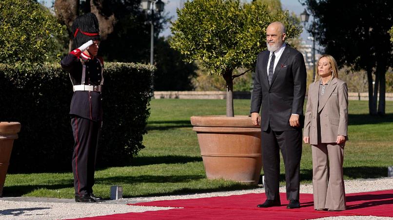 Rama mbërrin në Romë  pritet nga kryeministrja Meloni  FOTO 