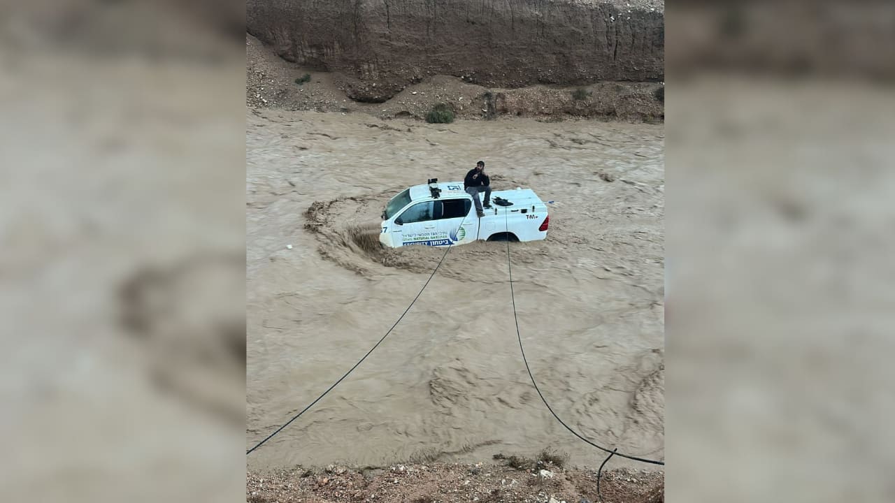 Përmbytje të mëdha në të gjithë Izraelin  shpëtohen dhjetëra persona