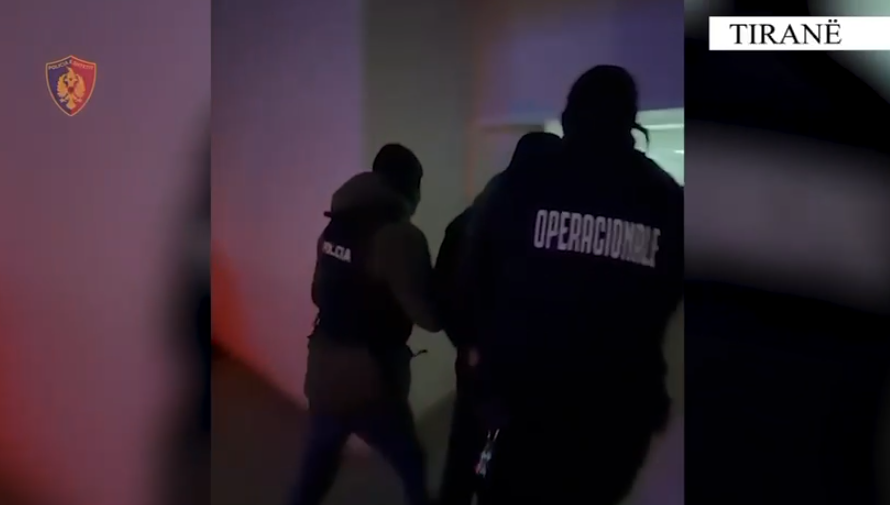 PAMJE  Pesë persona marrin peng për 5 mijë euro të riun në Tiranë  dy të arrestuar