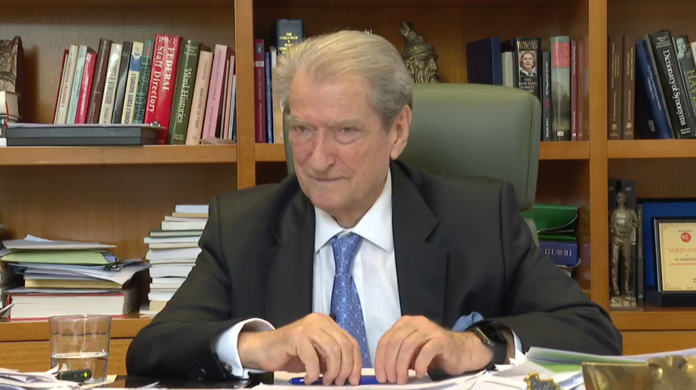 Berisha  Të ngrihemi në protesta  vetëm kështu mund ta rrëzojmë këtë qeveri