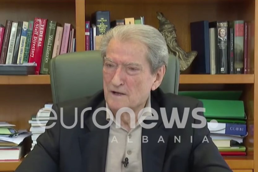 Berisha: Zgjedhjet u vodhën, dorëheqja nga drejtimi i PD do i shërbente qeverisë