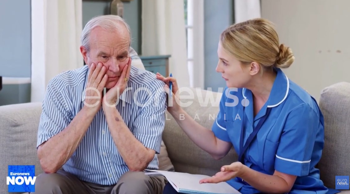 studimi-te-moshuarit-qe-degjojne-muzike-kane-rrezik-me-te-ulet-per-demence