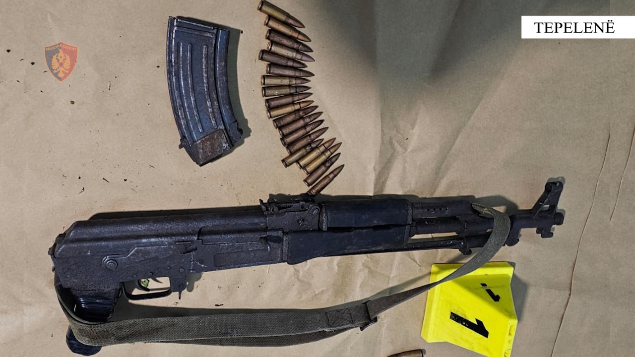 Kërcënoi me armë zjarri një shtetas  arrestohet 42 vjeçari në Tepelenë