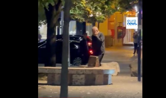 Mbledhja e deputetëve të Tiranës, Rama mbërrin në selinë e PS