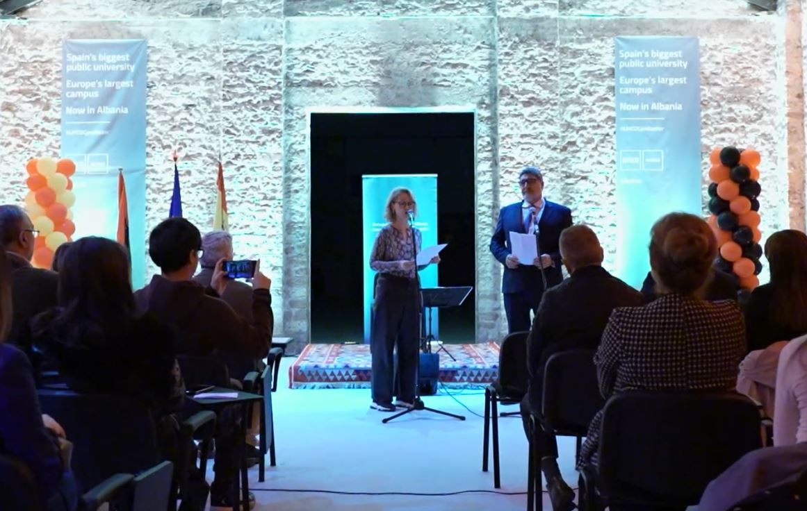 Java Kulturore Spanjolle  koncert i kitaristit të njohur Denis Bizhga në Gjirokastër