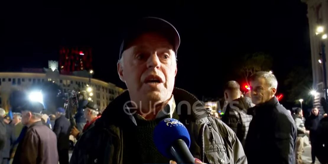 LIVE  Nis protesta e opozitës para Kryeministrisë