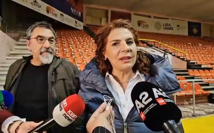 E para grua në krye të Bashkisë së Vlorës  Mersini  Fitoren ia dedikoj PS