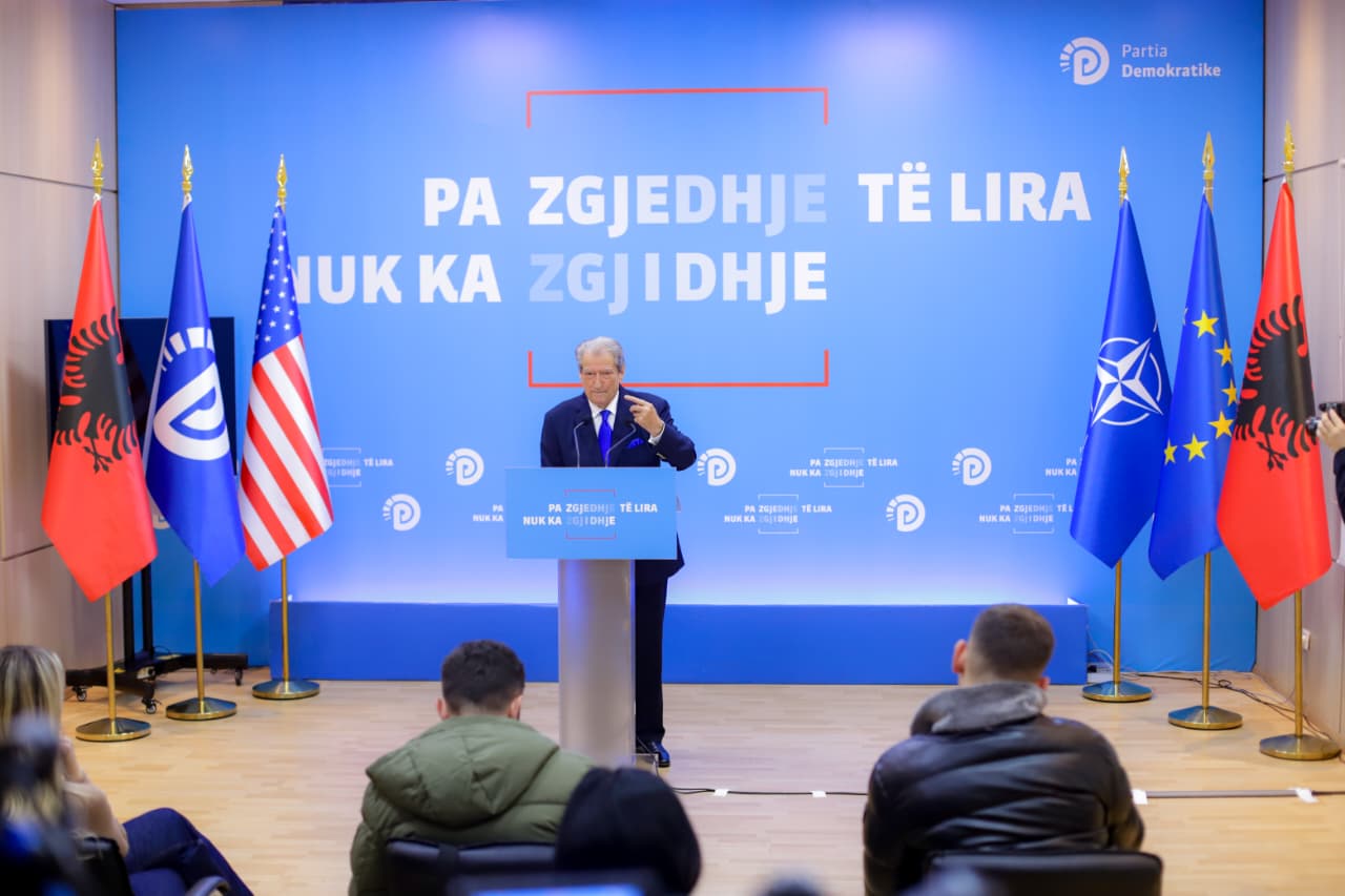 Foltorja e Salianjit në Durrës, Berisha: Takimet jashtë forumeve të PD janë private