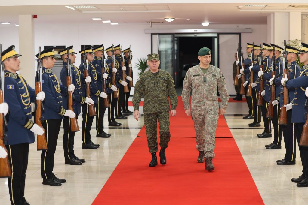 Bashkëpunimi në mbrojtje  kreu i FSK së takon shefin e Mbrojtjes së Lituanisë