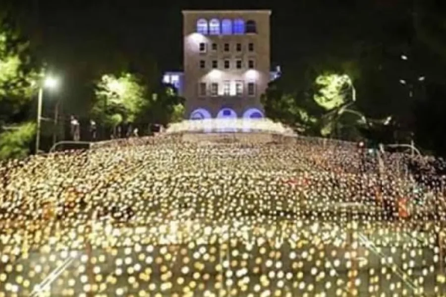 Si po e presin qytetarët Vitin e Ri dhe çfarë shpresojnë për 2026